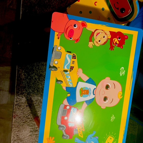 Coco melon table and chair with ballpen, also with a potty - Picture 7 of 8